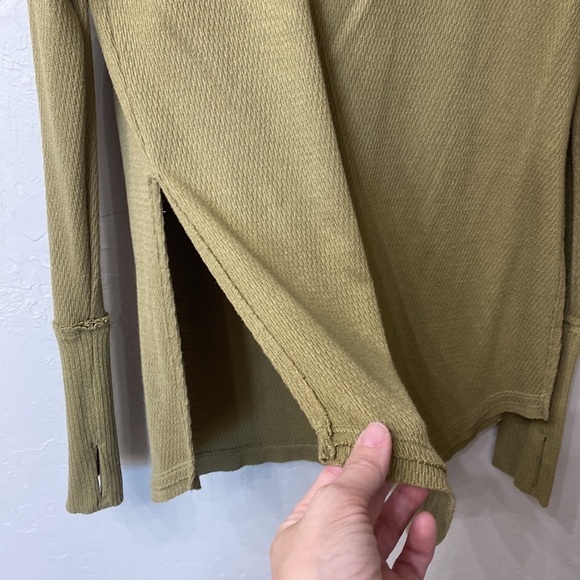 Free People We The Free long sleeved top size XS - Picture 14 of 14